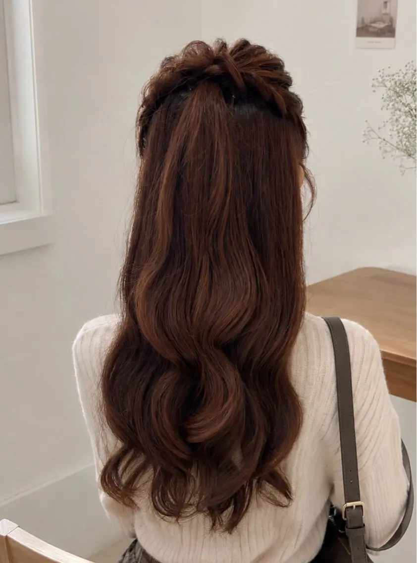 ロング ヘアアレンジ ハーフアップ ヘアセット 阿部 愛美のヘアスタイル