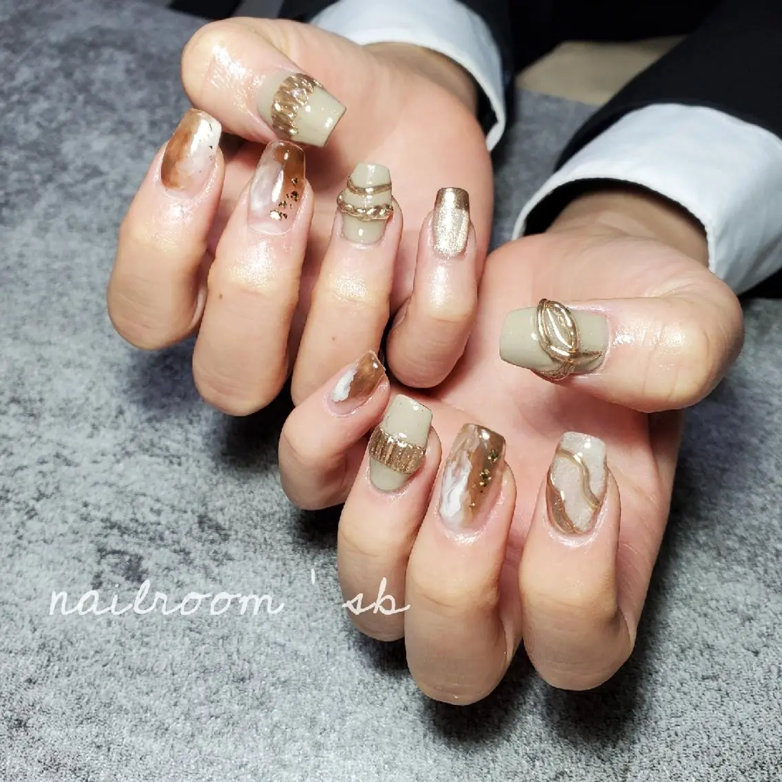 ネイル 持ち込み ハンドネイル nailroom sb𓈒𓂂𓏸のネイルデザイン