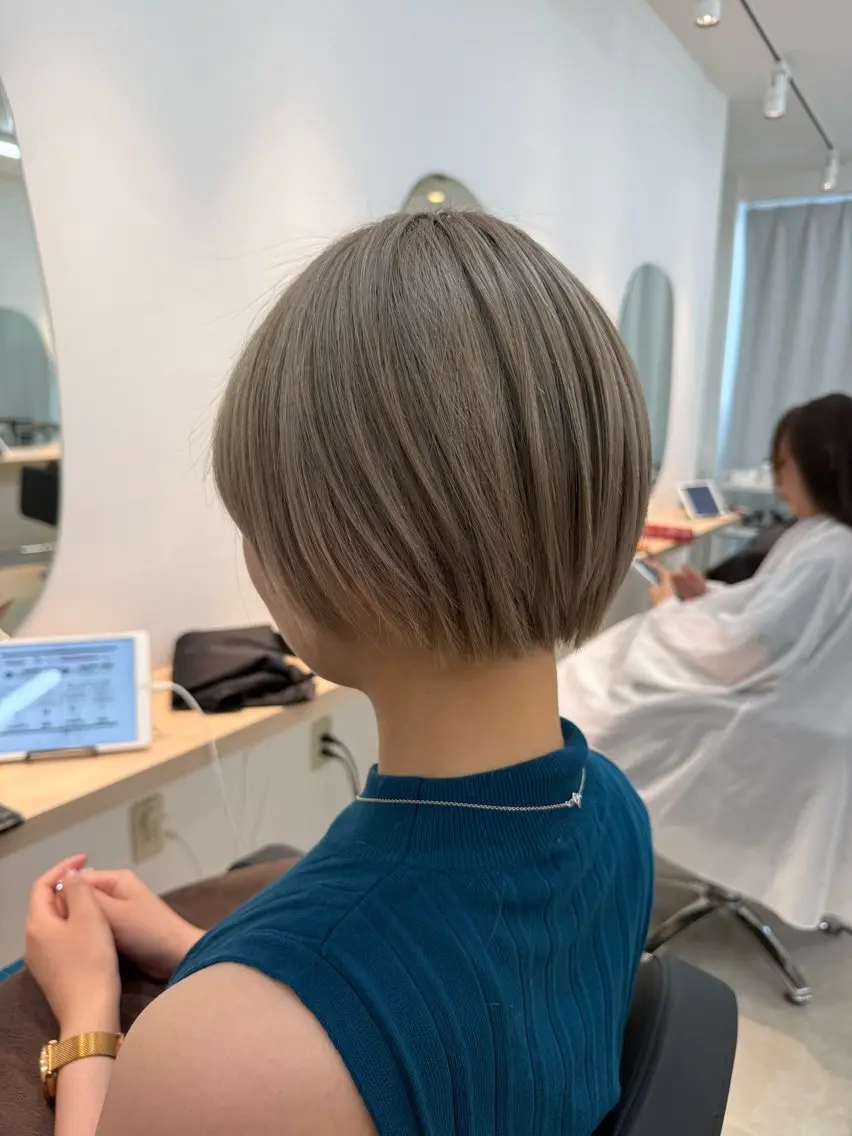 ショート カラー ショートボブ ハイトーンカラー ボブ ショートヘア ボブ迷子卒業/トレン ドボブ/あすか🐯のヘアスタイル