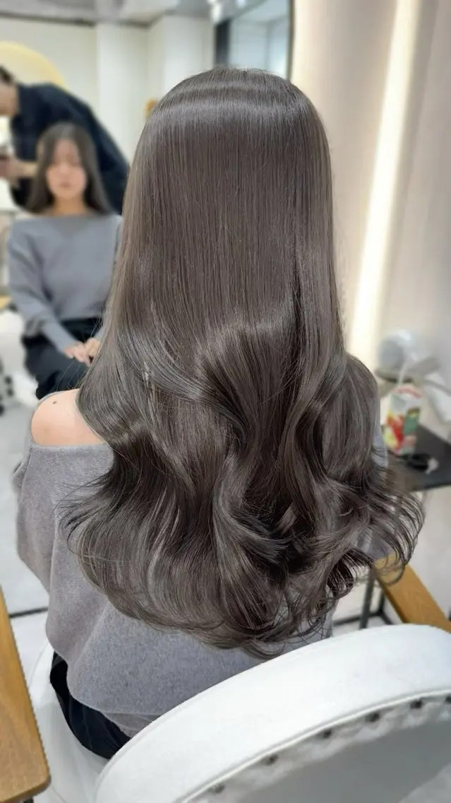 ロング ヘアカラー 韓国ヘア🩶侑矢 艶髪透明感/福岡のヘアスタイル