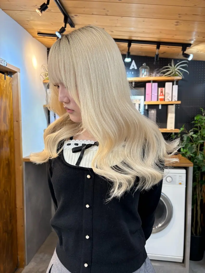 ロング カラー ブロンド カット ヘアカラー トリートメント 🧸艶々韓国ヘア 🧁mizunaのヘアスタイル
