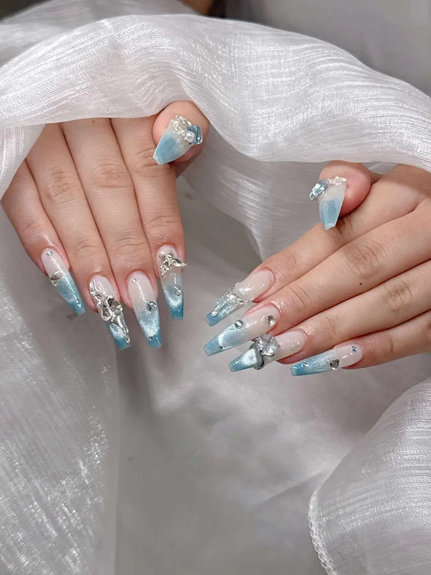 ネイル ハンドネイル Lee Nailsのネイルデザイン