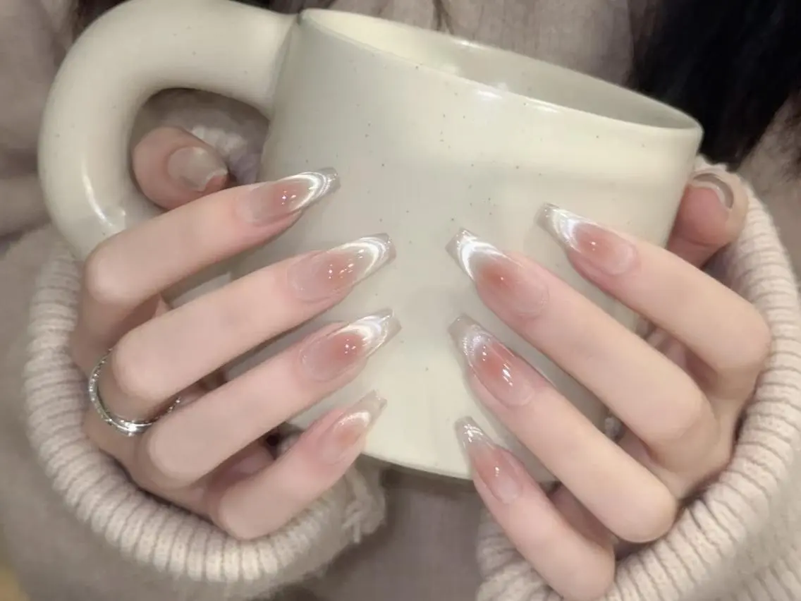 ネイル nana 🤍のネイルデザイン