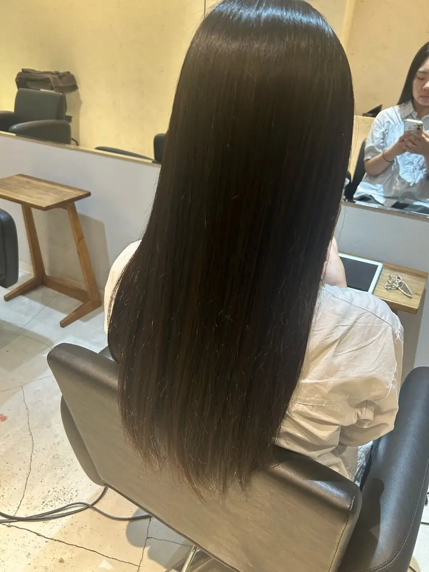 ロング 小川 優美のヘアスタイル