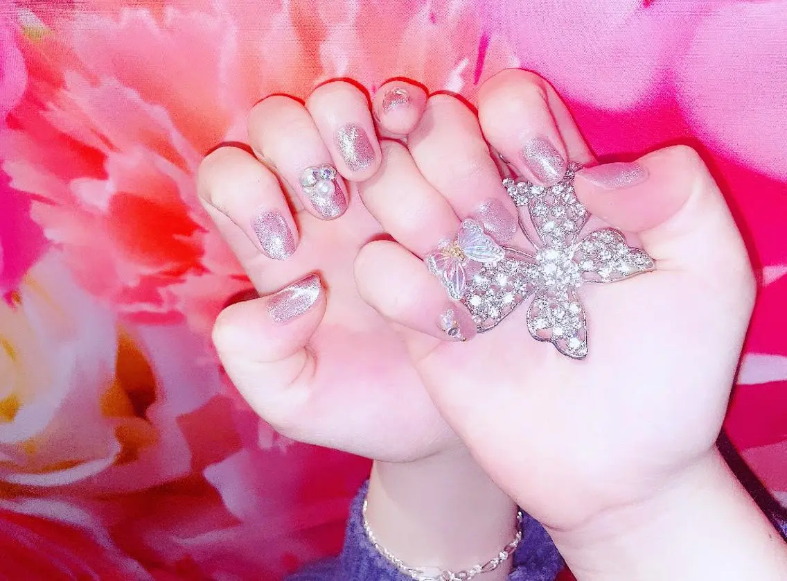 ネイル マグネットネイル ハンドネイル Nail🦋 💗yuyuのネイルデザイン