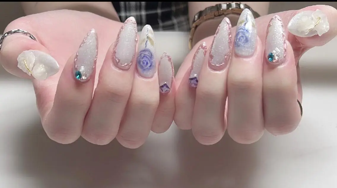 ネイル アートネイル オーロラネイル べっ甲ネイル クリアネイル 氷ネイル・うるうるネイル ネイルサロン KARIのネイルデザイン