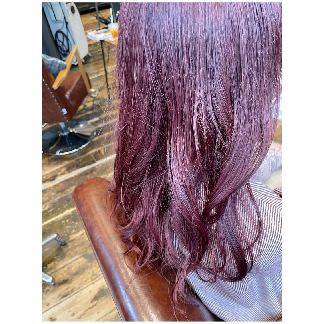 ロング カラー くるくるパーマ aikoのヘアスタイル