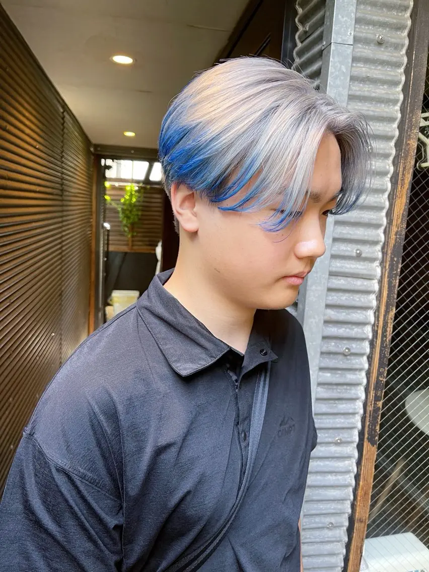 ショート カラー メンズ センターパート デザインカラー ヘアカラー トリートメント AiM 大名　似合わせカットのヘアスタイル