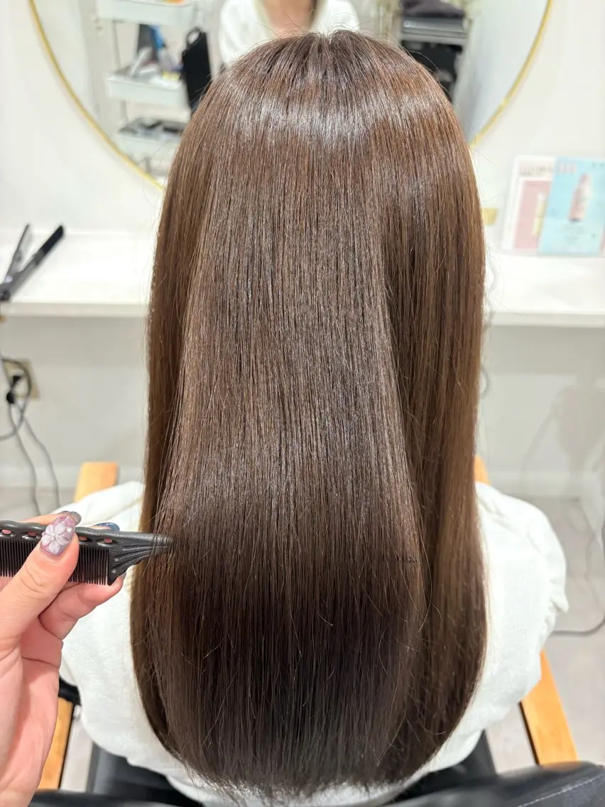カラー ベージュカラー オリーブベージュ ヘアカラー 💎yuina🦋 透明感カラーのヘアスタイル
