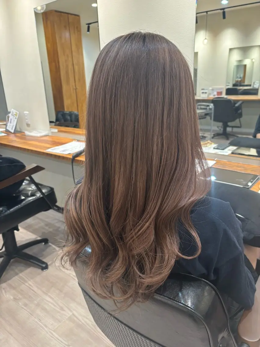 ロング カラー ベージュカラー ミルクティーベージュ 大船/レイヤーカット Kananiのヘアスタイル