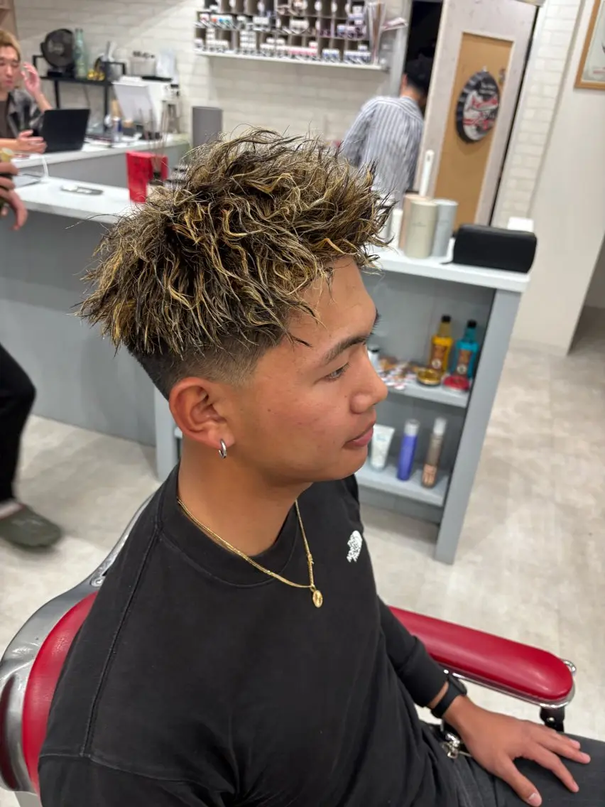 ショート パーマ メンズ カット パーマ 本間 颯太のヘアスタイル