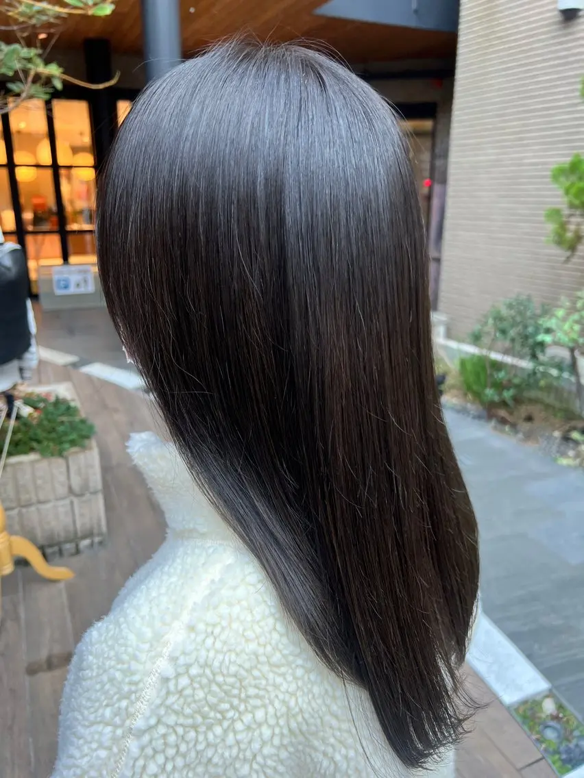 カラー 出仙 拓巳のヘアスタイル