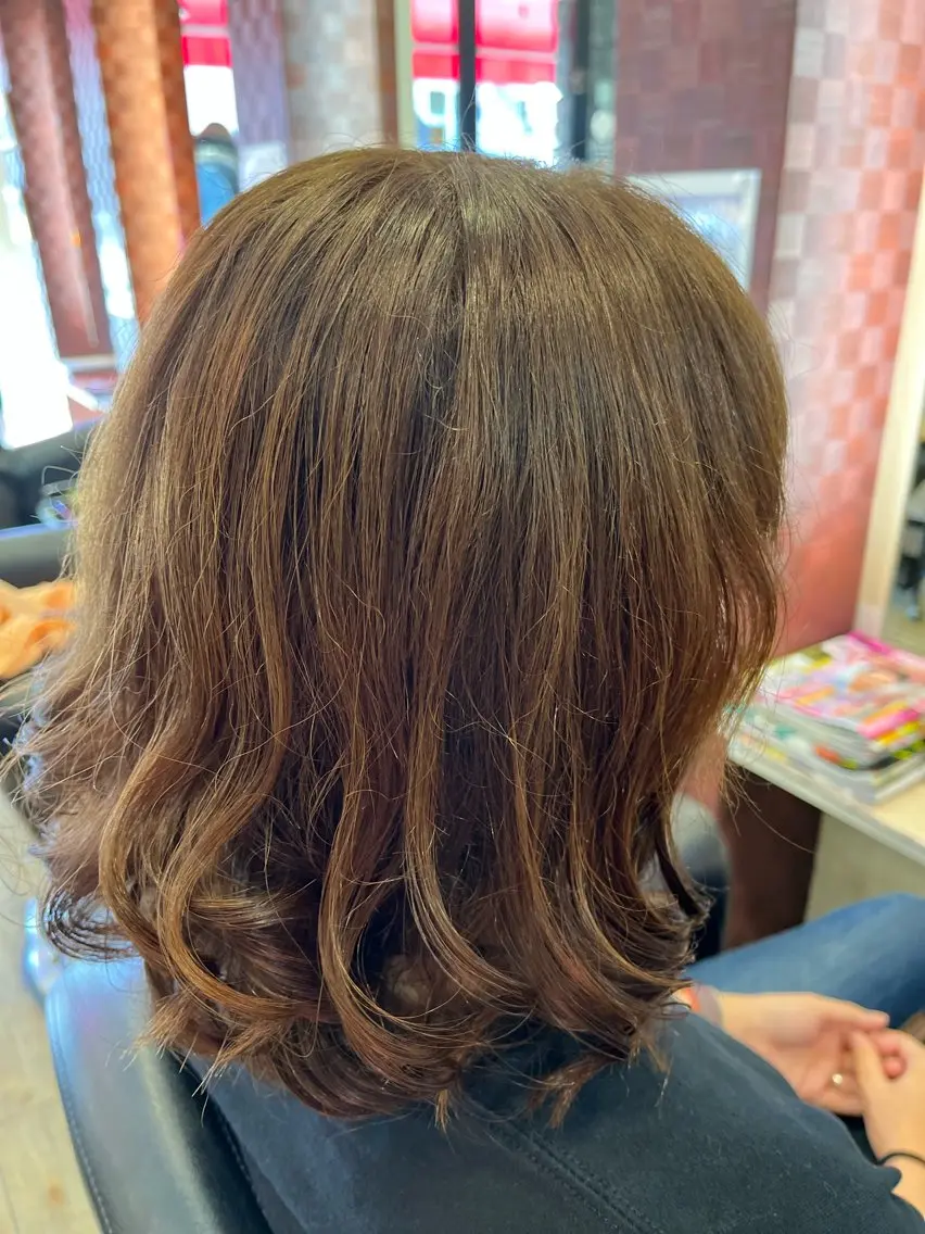 ミディアム カラー ミディアムパーマ アッシュ ブルーカラー 織田 英之のヘアスタイル