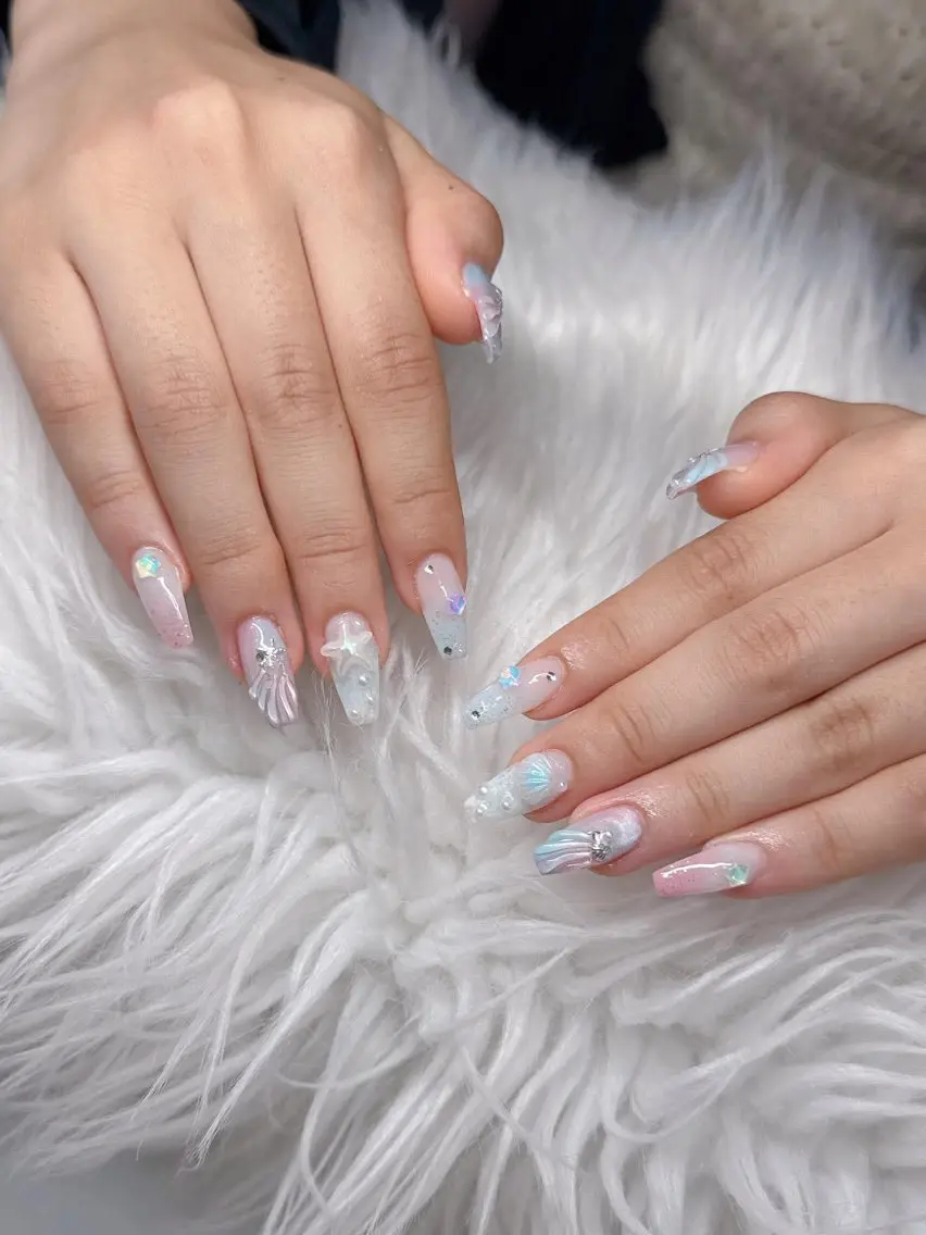ネイル Lee Nailsのネイルデザイン