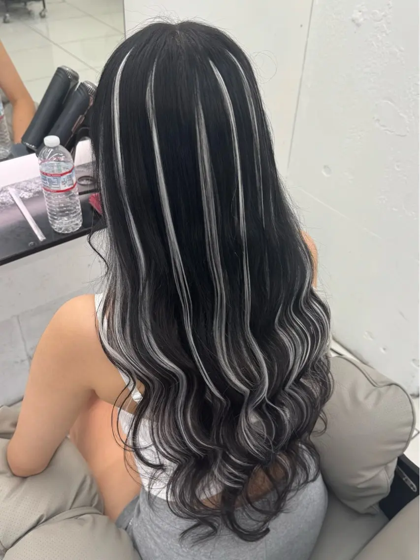 ロング エクステ ハイライト ロング エクステ Nene /Roverのヘアスタイル