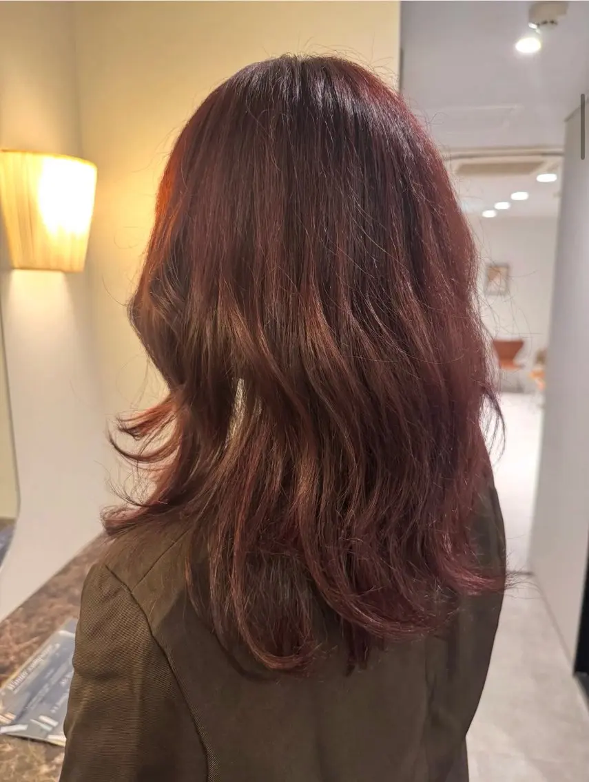 セミロング カラー ブラウンカラー レッドカラー レッドブラウン Ako  カット・ 縮毛矯正モデル募集のヘアスタイル