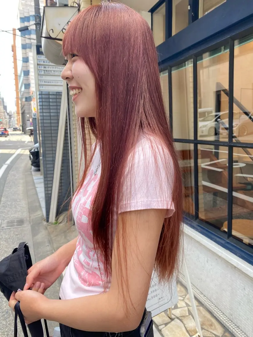 ロング カラー ブリーチ ピンクカラー ソノダ リコのヘアスタイル