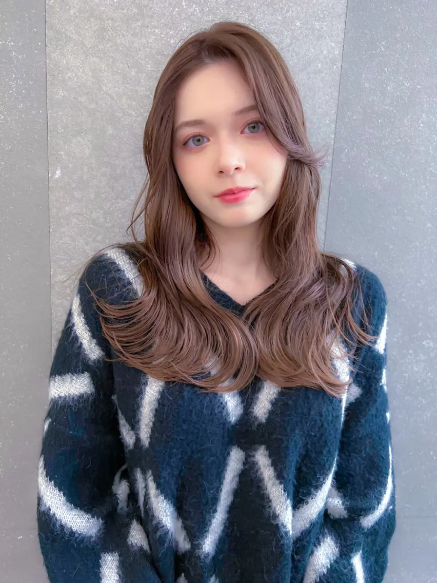ロング カラー レイヤー🇰🇷小顔 見せ顔周り💕トモミのヘアスタイル