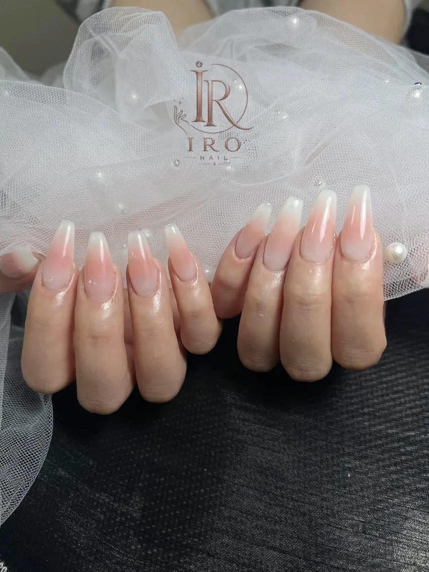 ネイル ハンドネイル IRO Nail Studioのネイルデザイン