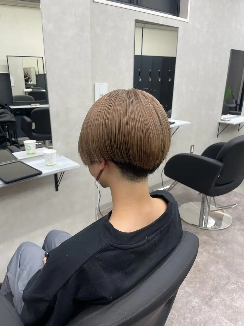 ショート ヘアカラー トリートメント gisel エリナのヘアスタイル