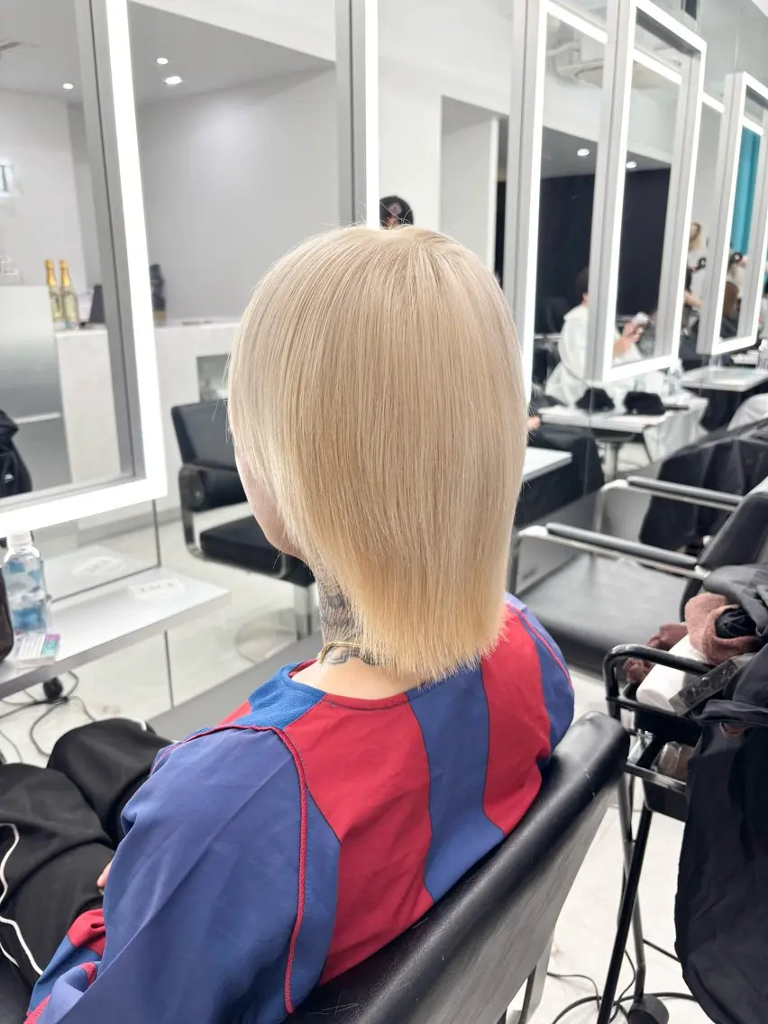 ショート カラー メンズ ベージュカラー カット ヘアカラー TACE AYANOのヘアスタイル