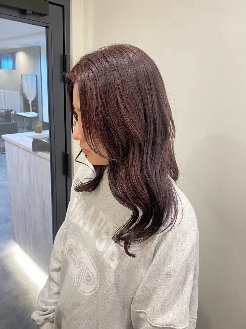 ミディアム カラー ヘアカラー 🍑 モモカ🍑のヘアスタイル