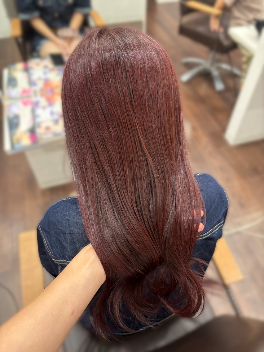 ロング カラー ブリーチ ブリーチなしカラー レッドカラー ロング ヘアカラー トリートメント ヘッドスパ Sayuri /艶髪 /ナチュラルカラーのヘアスタイル