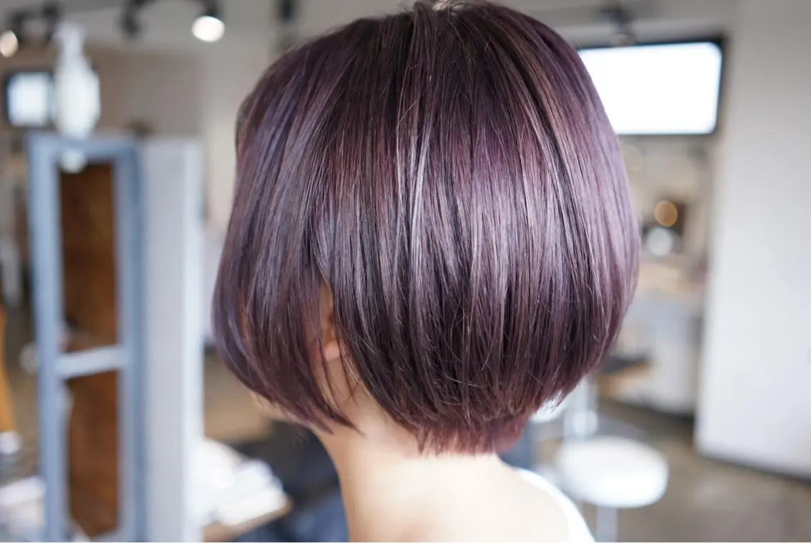 ショート カラー アッシュ ピンクカラー ハイトーン/レイヤー /ケアブリーチ石川治のヘアスタイル