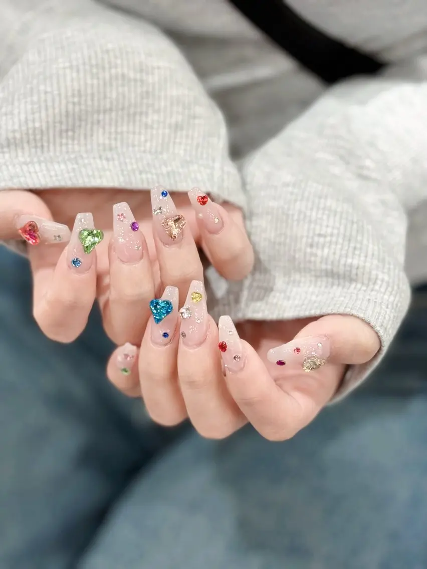 ネイル 持ち込み ハンドネイル 濱田 杏奈のネイルデザイン