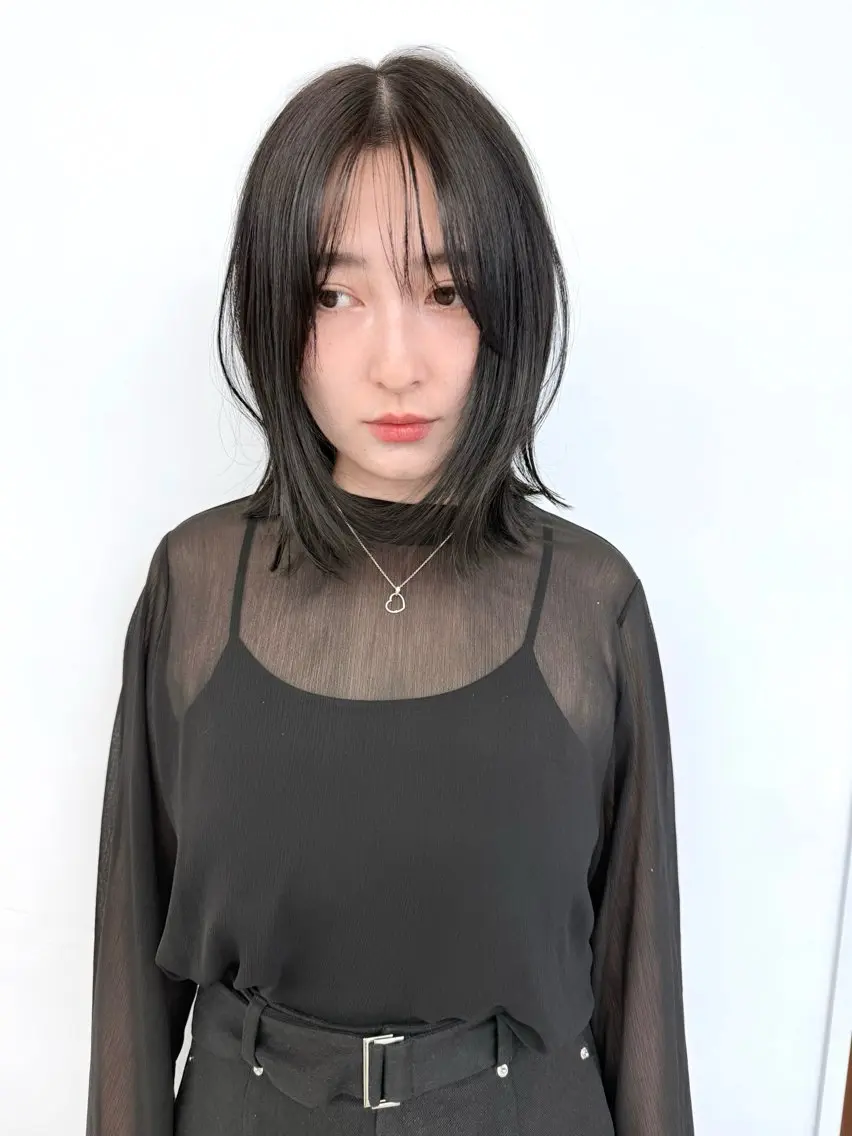 ミディアム ボブレイヤー ボブ レイヤーカット カット 葉 /レイヤーカットのヘアスタイル