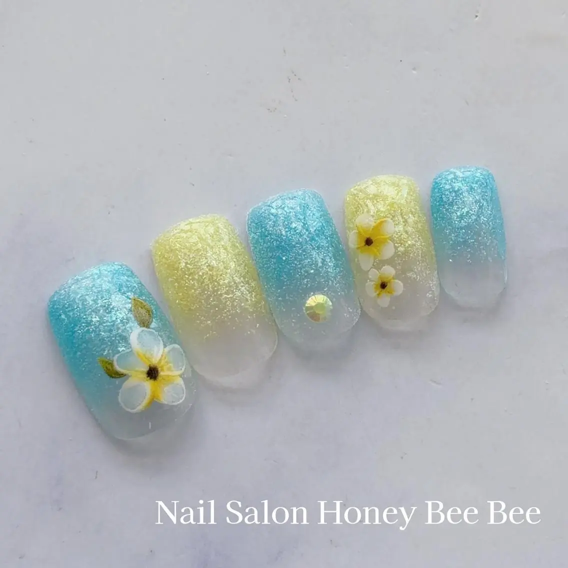ネイル Nail salon Honey Beeのネイルデザイン