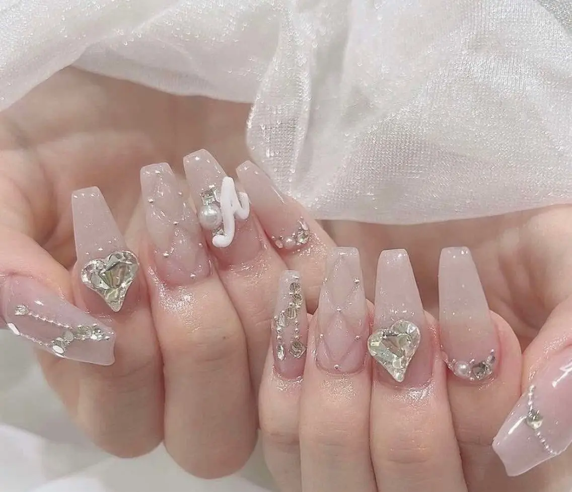 ネイル 長さ出し グラデーション 卒業式 キラキラネイル マグネットネイル Lee Nails チップ長さだし専門店のネイルデザイン