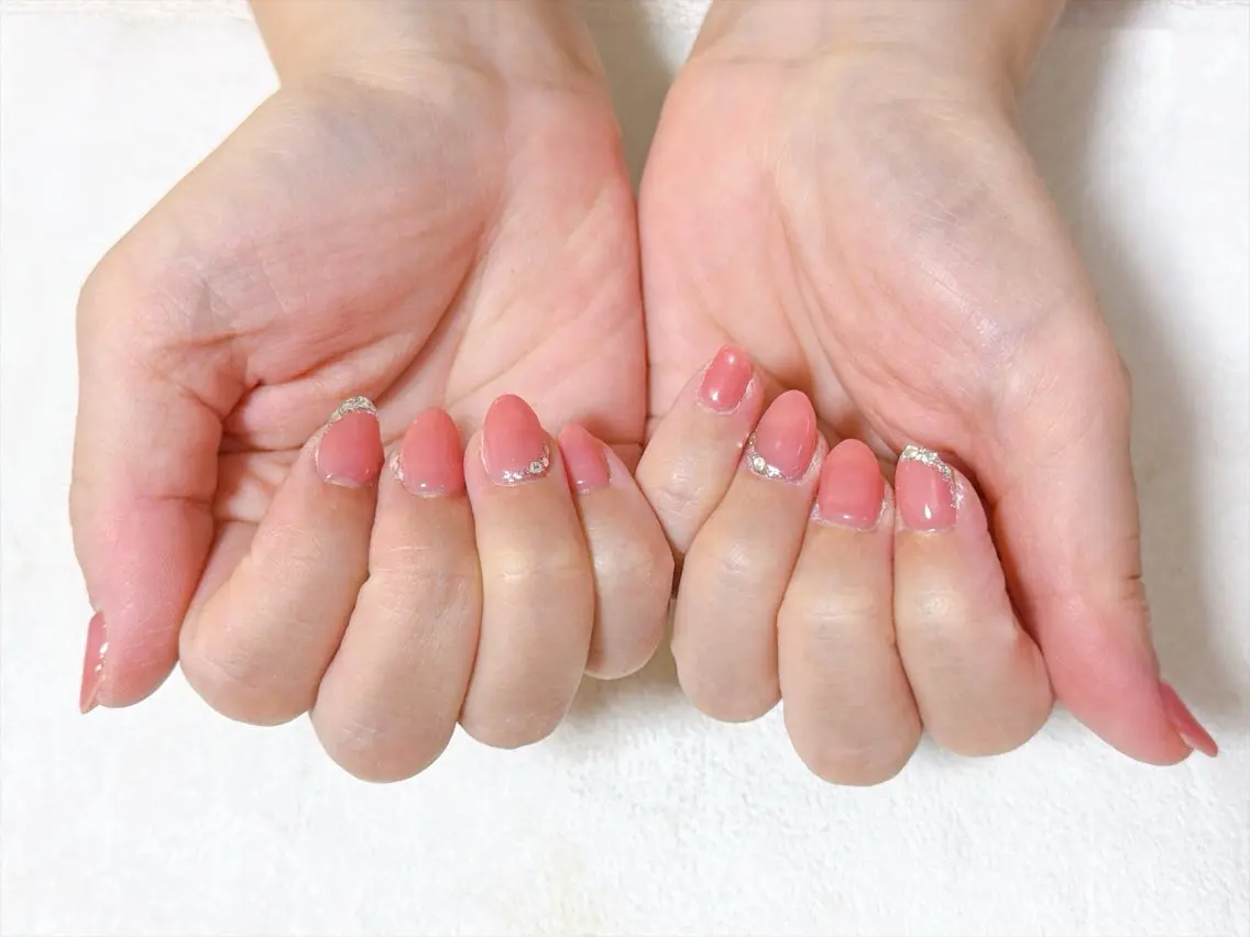 ネイル アニマル柄 オーロラネイル フットネイル フレンチネイル ジェルネイル ハンドネイル mogunail &blowのネイルデザイン