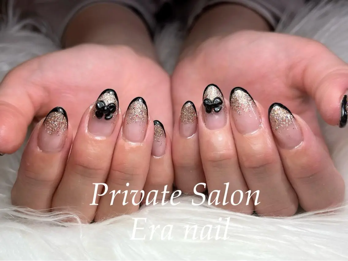 ネイル フレンチネイル グラデーション ラメ(グリッター) ラメグラデーション リボン Era nailのネイルデザイン