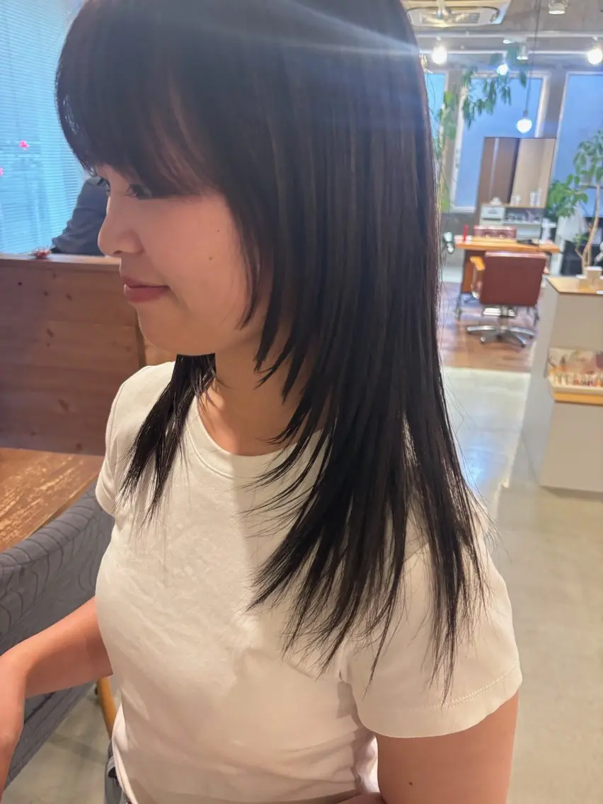 ミディアム カラー オクギシ チヒロのヘアスタイル