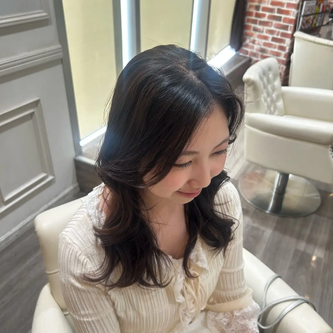 ロング 眉カット 脇坂 花菜子のヘアスタイル