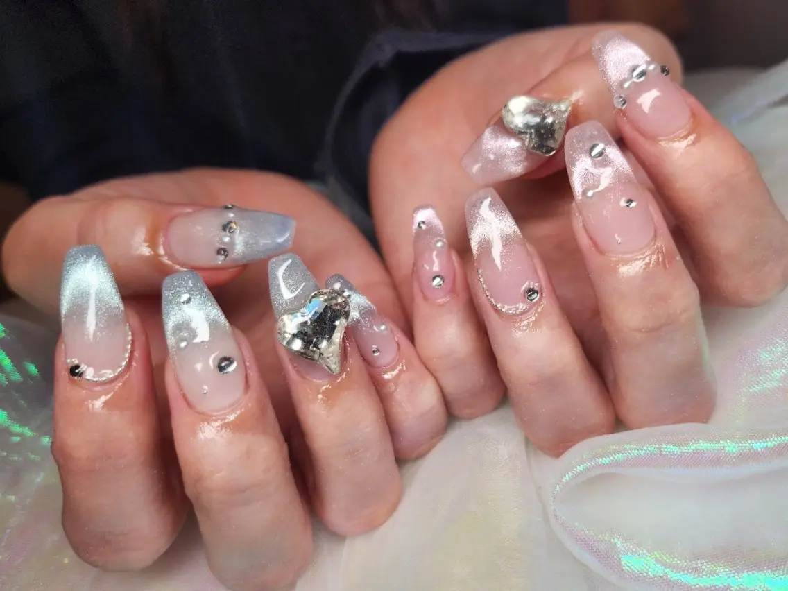 ネイル ハンドネイル 💜bora .のネイルデザイン