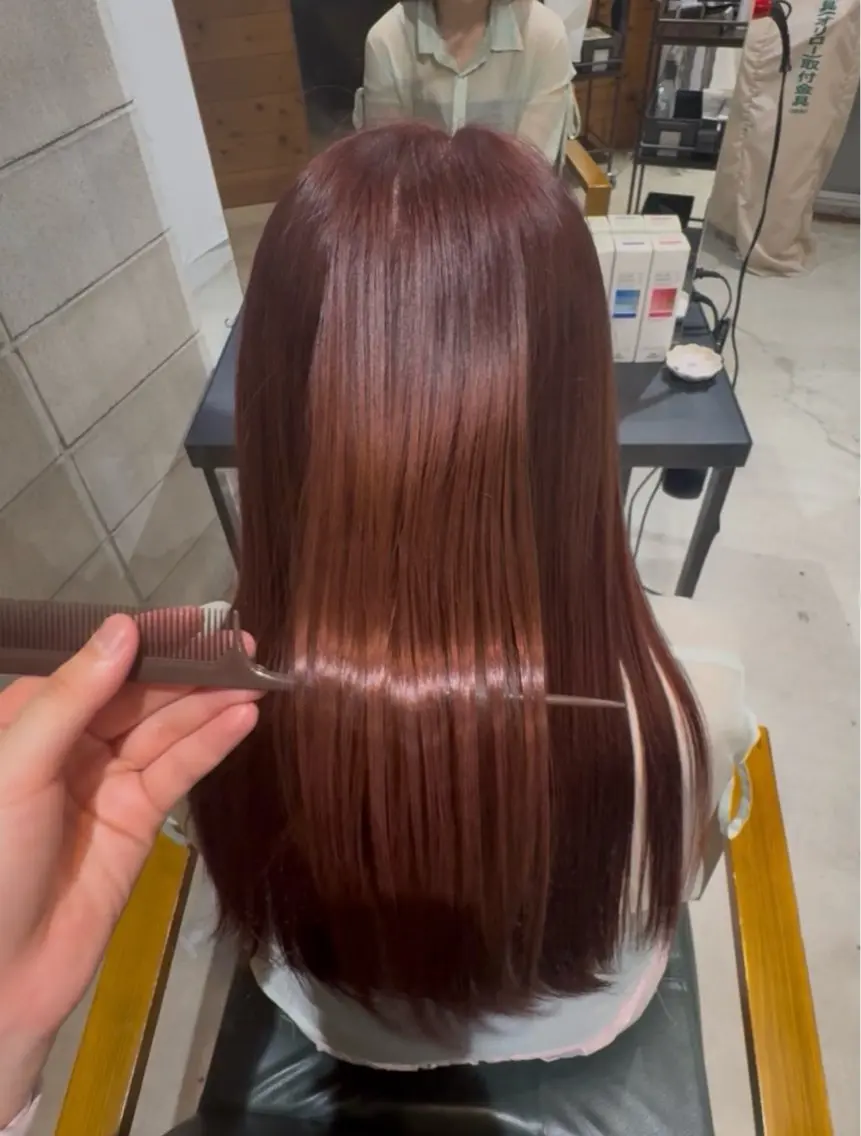 ロング ヘアカラー 髙木 千惺のヘアスタイル