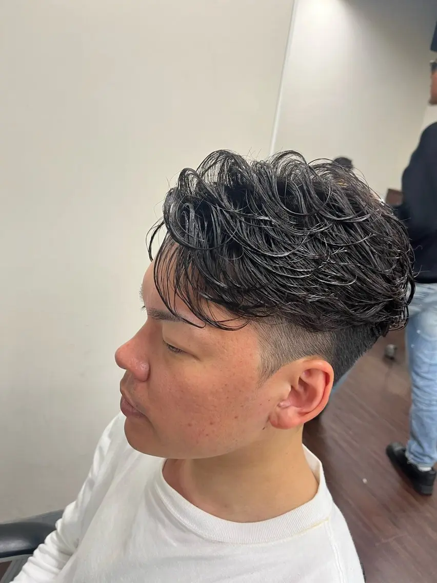 ミディアム パーマ ミディアムパーマ ニュアンスパーマ カット パーマ ＢＡＲＢＥＲ koyoのヘアスタイル