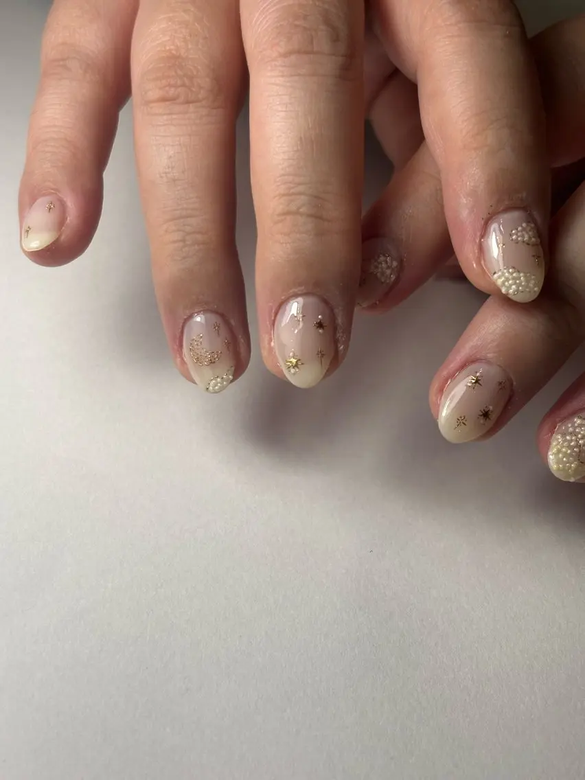ネイル 手描き🌸ニュアンス monny nailのネイルデザイン