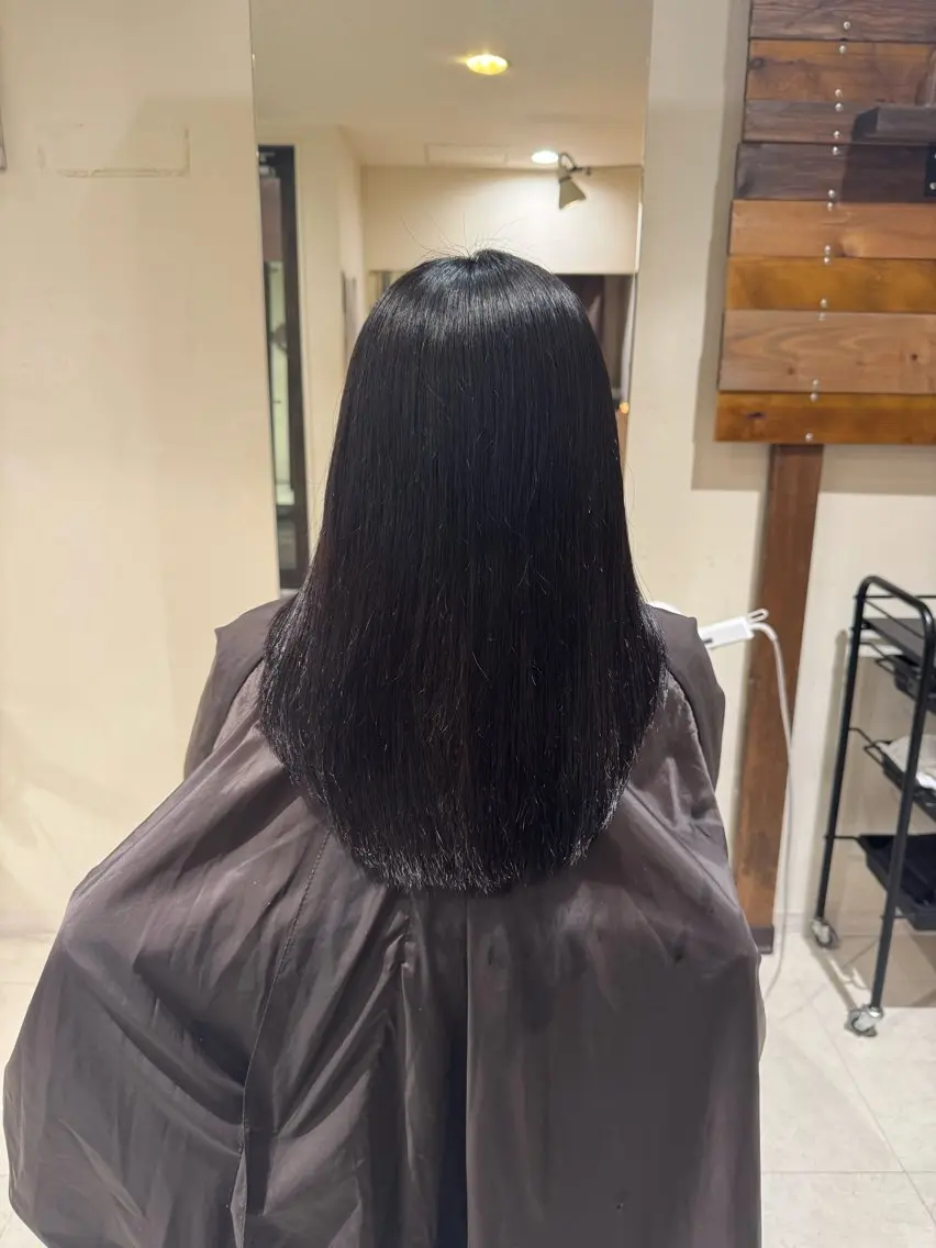 セミロング 髪質改善 トリートメント 酸熱トリートメント 髪質改善メニュー 長井 美佐子のヘアスタイル
