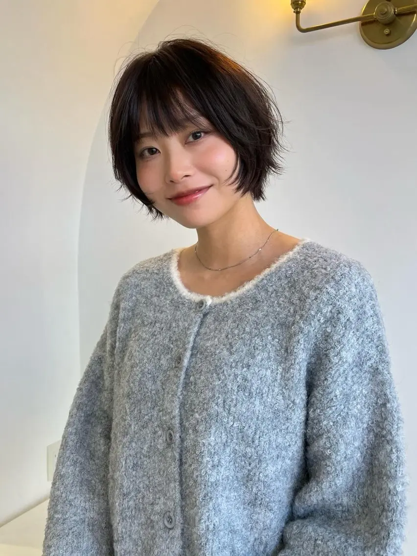 ショート カラー 網谷 萌夏のヘアスタイル
