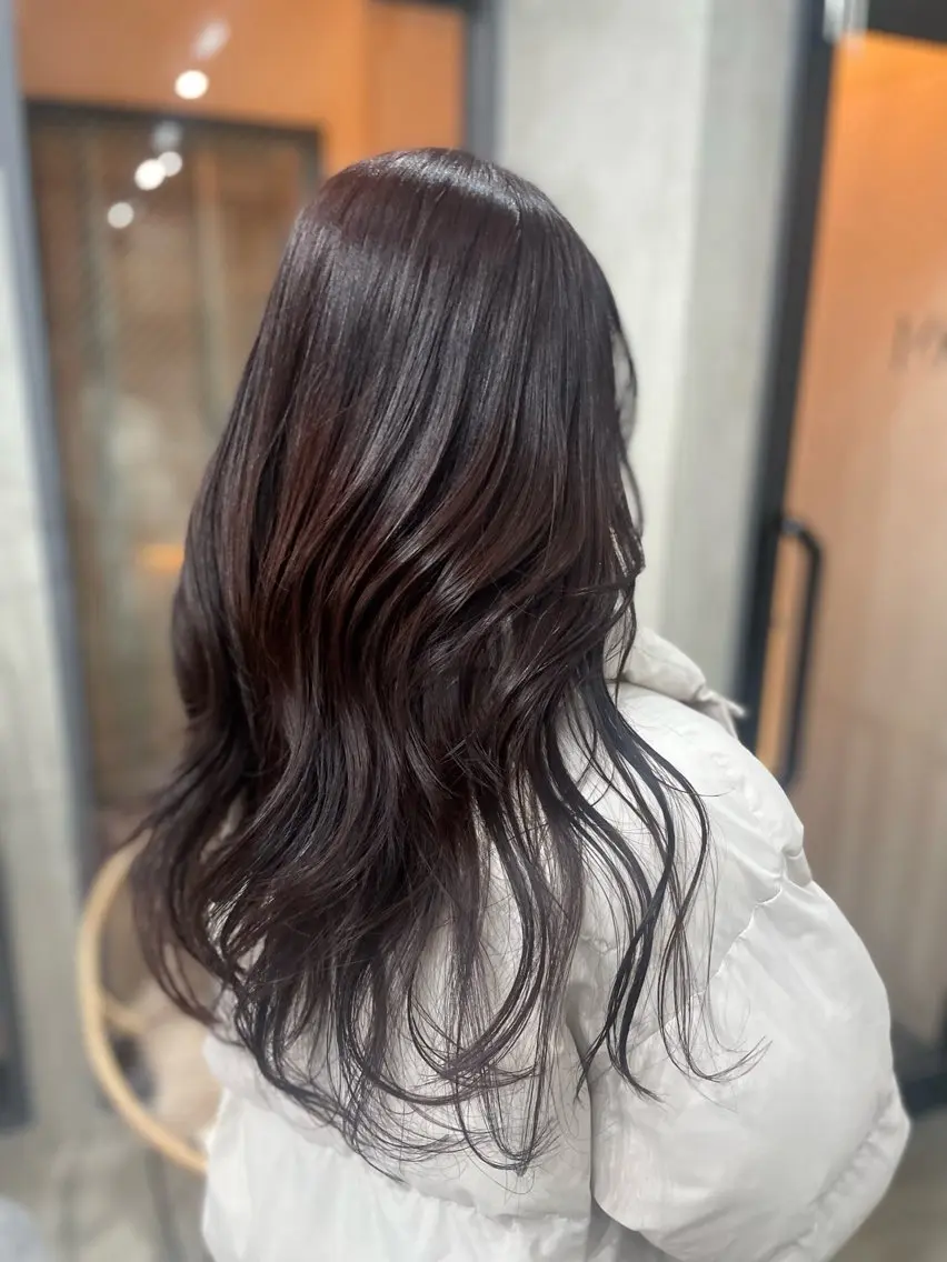 ロング カラー グレージュ AIRI layer cut hairのヘアスタイル