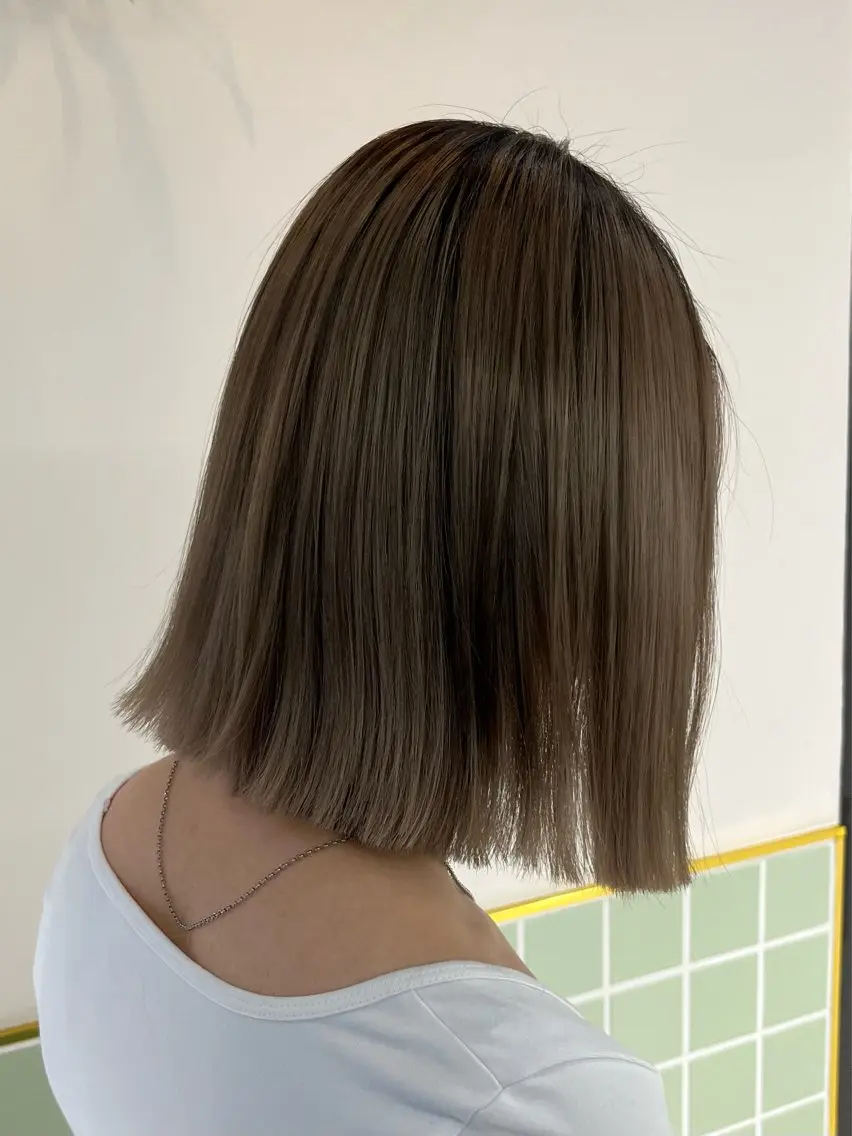ショート カラー 切りっぱなしボブ グレージュ ボブ ヘアカラー トリートメント 🦋レイヤー職人 猪瀬玲奈🦋のヘアスタイル