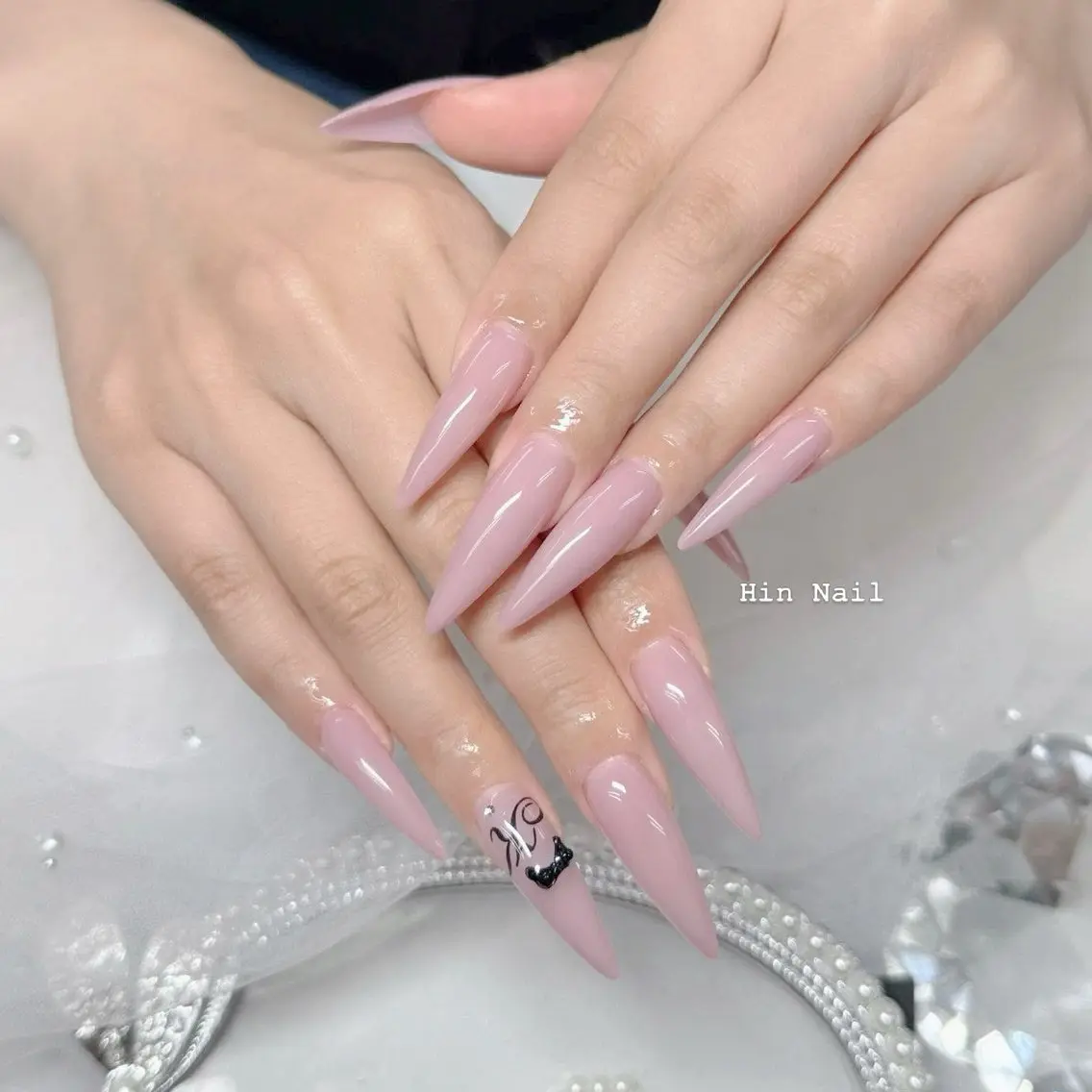 ネイル ハンドネイル HIN NAILのネイルデザイン