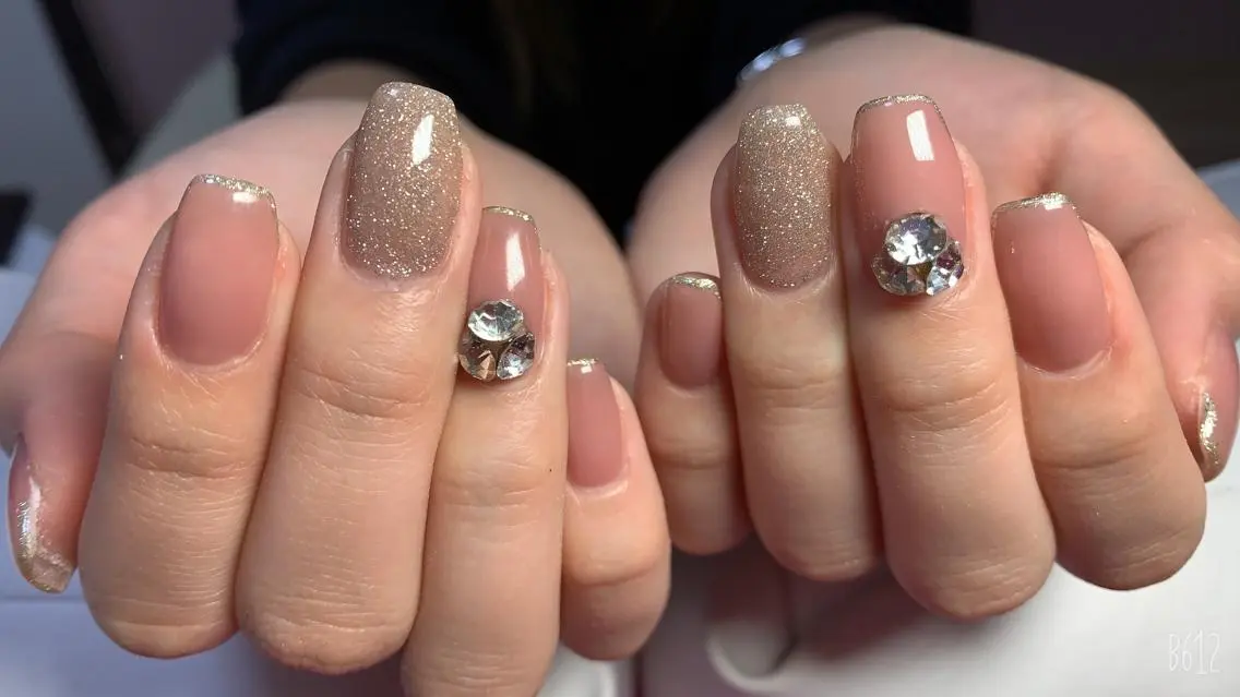 ネイル ハンドネイル Mani Nailsのネイルデザイン