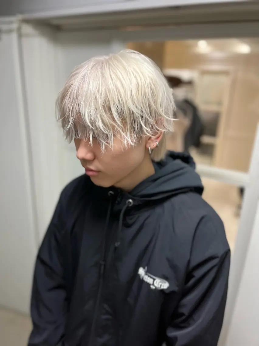 カラー メンズ メンズブリーチ ブリーチ 透明感カラー ダブルカラー 髪質改善 【ただの天才 🎨】のヘアスタイル