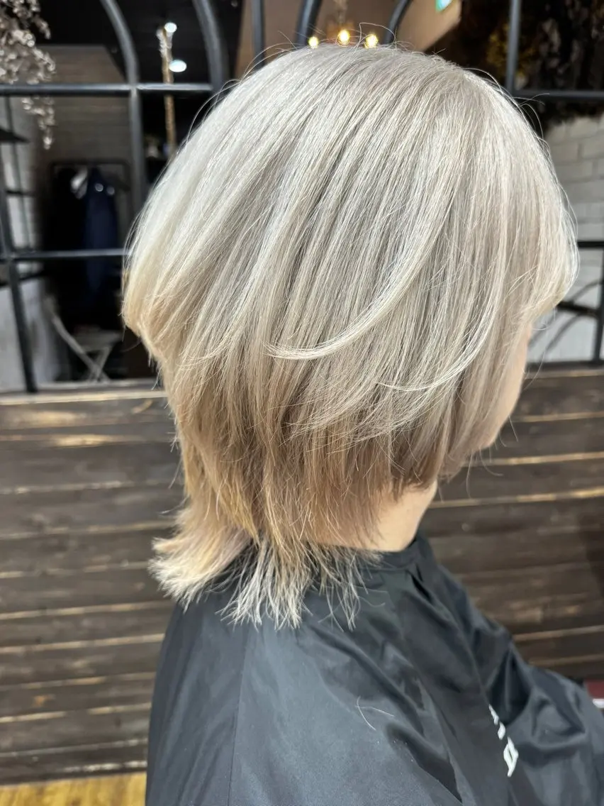 ショート 大久保寿高✨ なりたい色を叶える✨のヘアスタイル