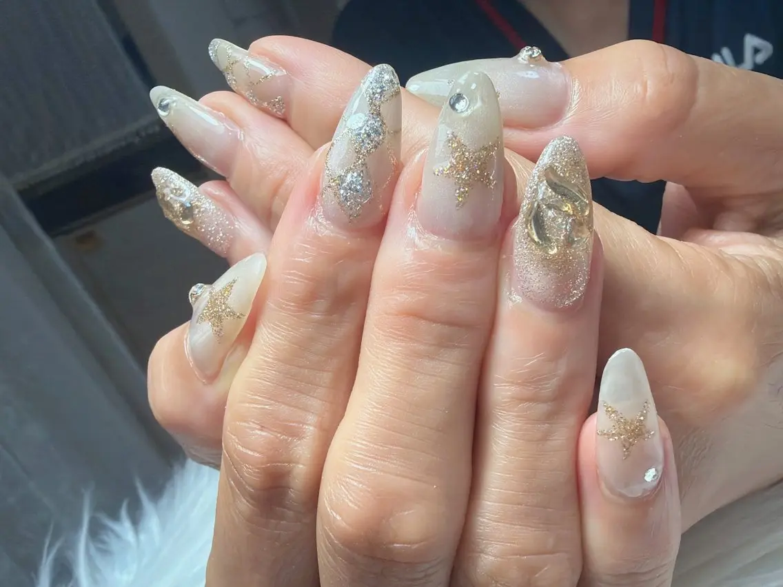 ネイル 小澤 梨奈のネイルデザイン