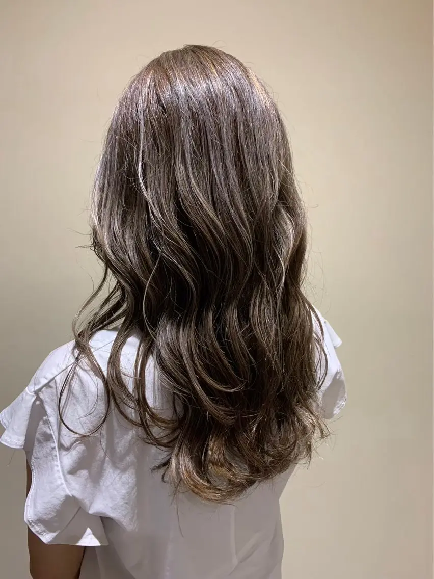 カラー 艶髪✨透明感カラー 山本　遥斗のヘアスタイル